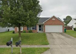 Pre-foreclosure in  Oyster Key Ln Plainfield, IN 46168
