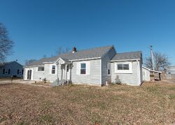 Pre-foreclosure in  22nd St Columbus, IN 47201