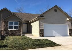 Pre-foreclosure in  Aspen Dr Norwalk, IA 50211