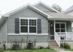 Pre-foreclosure in  8TH ST NW Cedar Rapids, IA 52405