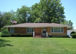 Pre-foreclosure in  S Locust St Mount Pleasant, IA 52641