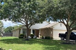 Pre-foreclosure in  Serene Hollow Ln Buda, TX 78610