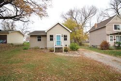 Pre-foreclosure in  19th St Spirit Lake, IA 51360