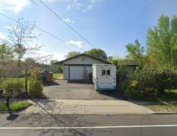 Pre-foreclosure in  ALDRICH RD Howell, NJ 07731