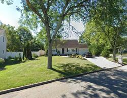 Pre-foreclosure in  Florham Ave Florham Park, NJ 07932