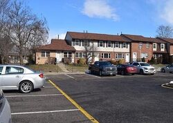 Pre-foreclosure in  Shannon Ct Brick, NJ 08724