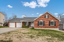 Pre-foreclosure in  Foxborough Cir Saint Charles, MO 63301