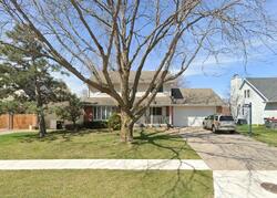 Pre-foreclosure in  Beaver Creek Ln Lincoln, NE 68516