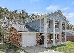 Pre-foreclosure in  Beverly Dr Fayetteville, NC 28314