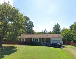 Pre-foreclosure in  Sandy Cross Rd Burlington, NC 27217
