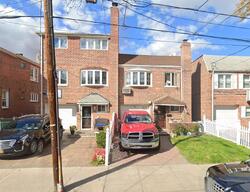 Pre-foreclosure in  69th Ave Middle Village, NY 11379