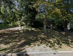 Pre-foreclosure in  Rosewood Ter Middletown, NJ 07748