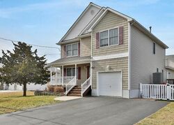 Pre-foreclosure in  Rochester Dr Brick, NJ 08723
