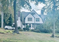 Pre-foreclosure in  Walworth Ave White Plains, NY 10606