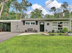 Pre-foreclosure in  Walnut Ln Mount Laurel, NJ 08054