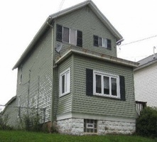 Pre-foreclosure in  CLEVELAND AVE Brackenridge, PA 15014