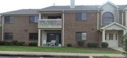 Pre-foreclosure in  LENNOX VIEW CT UNIT 104 Louisville, KY 40299