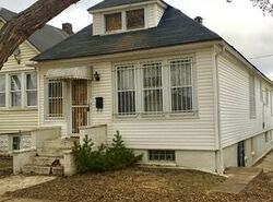 Pre-foreclosure in  S FRANCISCO AVE Chicago, IL 60632