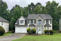  Soaring Dr, Douglasville GA