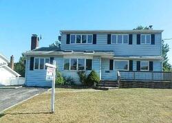 Kellum St, West Babylon NY