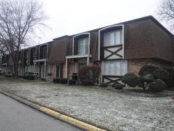  Park Pl Apt E2, Midlothian IL