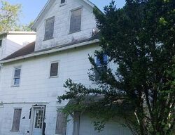 Pre-foreclosure in  HELDERBERG TRL Berne, NY 12023