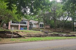 Pre-foreclosure in  SLEEPY HOLLOW DR Cedar Hill, TX 75104