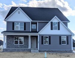 Pre-foreclosure in  ORCHARD GROVE DR Camden Wyoming, DE 19934