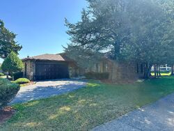 Pre-foreclosure in  S MINERVA AVE Glenwood, IL 60425