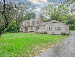Pre-foreclosure in  W MAPLE AVE Merchantville, NJ 08109
