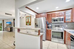 Pre-foreclosure in  W OAKLAND PARK BLVD APT E2 Fort Lauderdale, FL 33311