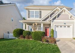 Pre-foreclosure in  Long Hill Dr Charlotte, NC 28214