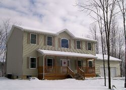 Pre-foreclosure in  Dunsbach Ferry Rd Cohoes, NY 12047