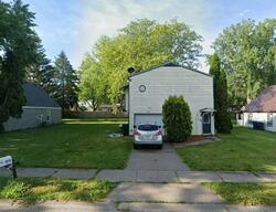 Pre-foreclosure in  W 59th St Davenport, IA 52806