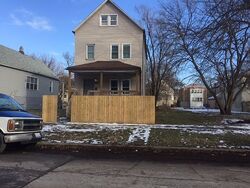 Pre-foreclosure in  S Muskegon Ave Chicago, IL 60617
