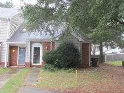 Pre-foreclosure in  CANDLELIGHT LN Portsmouth, VA 23703