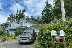 Pre-foreclosure in  Pinecrest Ave Coupeville, WA 98239