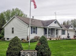 Pre-foreclosure in  Park Dr Burnett, WI 53922