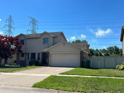 Pre-foreclosure in  Rebecca Dr Flat Rock, MI 48134