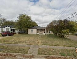 Pre-foreclosure in  Mitchell Ave Waco, TX 76708