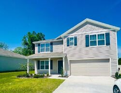 Pre-foreclosure in  Sw 8th Pl Newberry, FL 32669