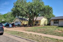 Pre-foreclosure in  95th St Lubbock, TX 79423