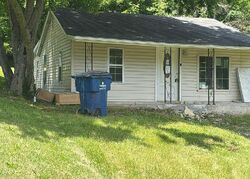 Pre-foreclosure in  CLIFF DR Festus, MO 63028