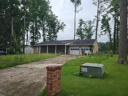 Pre-foreclosure in  Independence Dr Jonesboro, GA 30238