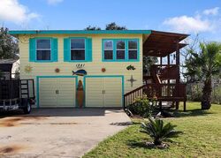 Pre-foreclosure in  16th St Dickinson, TX 77539