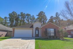 Pre-foreclosure in  Buckingham Ave Denham Springs, LA 70726