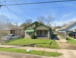 Pre-foreclosure in  Frank St Dallas, TX 75210