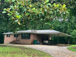 Pre-foreclosure in  4th Ter Pleasant Grove, AL 35127