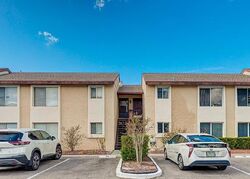 Pre-foreclosure in  Hidden Lake Blvd Unit D Sarasota, FL 34237