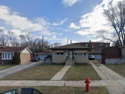 Pre-foreclosure in  Hyland Pl Chicago Ridge, IL 60415